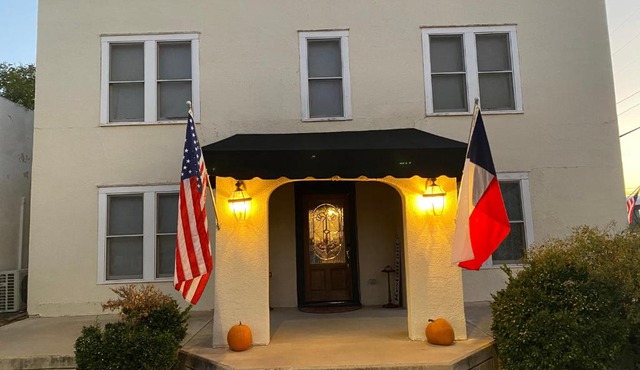 The Hotel Texan