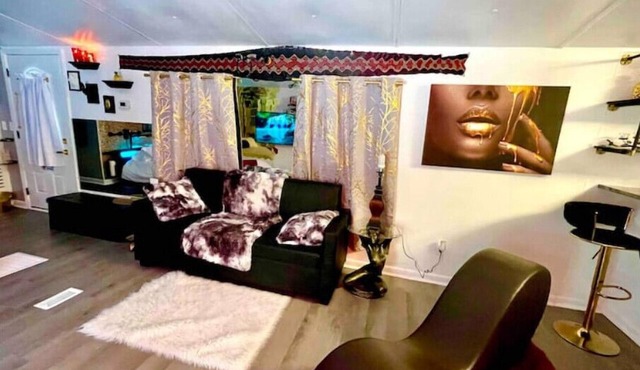 The Hothouse-Couples Escape: Play-Relax-Reconnect