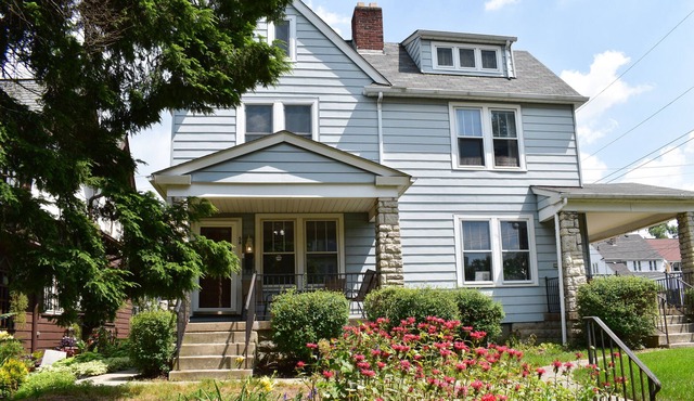 The House Hotels - Clintonville Crestview- Beautiful 3 Bedrooms - 5 Minutes to OSU ❤️🤍❤️