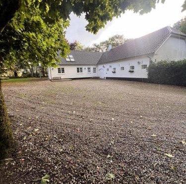 The house in the countryside close to MCH
