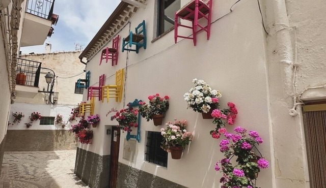 The House of chairs - townhouse in the heart of Castril, six guests
