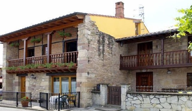 The House of Consuelo (3) for 6/7 people