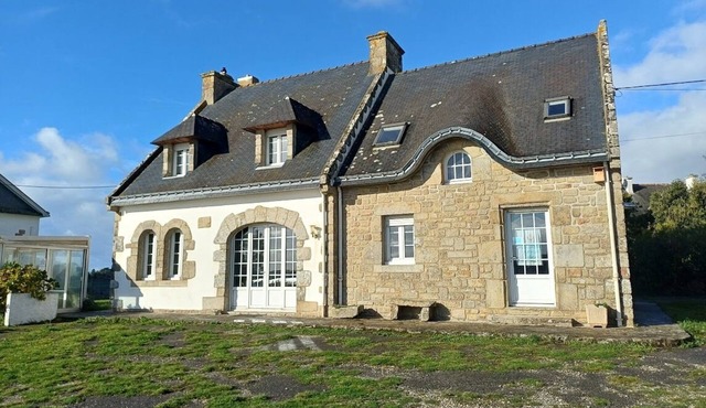 The House of Iniz er Mour