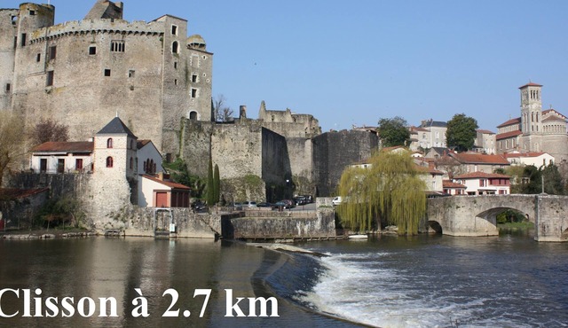 "The House of Rose" near CLISSON and 30 minutes from PUY DU FOU (Cugand)