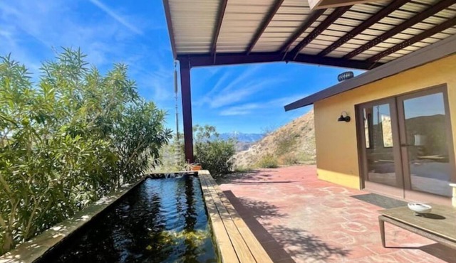 The House on the Cliff - Pet Friendly Incredible Views of Joshua Tree