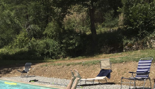 The House with blue shutters: peace, space, nature and a magnificent swimming pool!