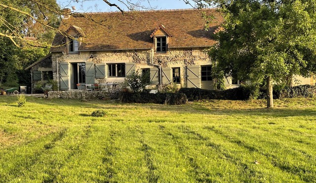 THE HOUSES ON THE HILL