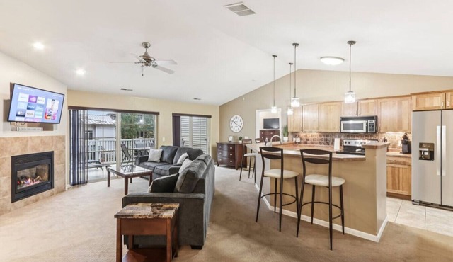 The Hub at Delton Grand