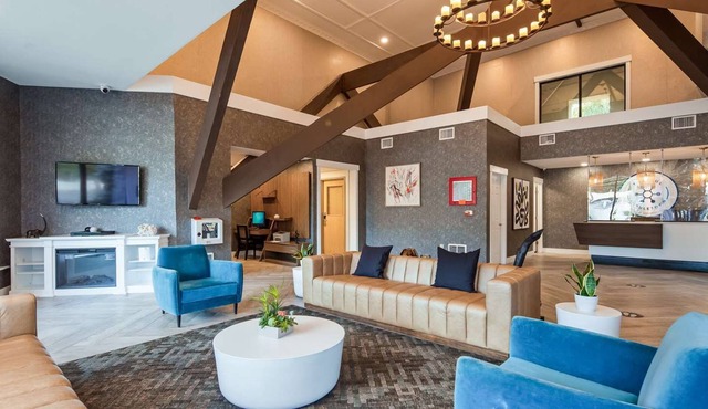 The Hub Middletown | An Elegant Boutique Hotel in New Jersey