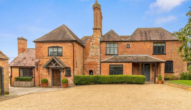The Hunting Lodge at Ragley Estate