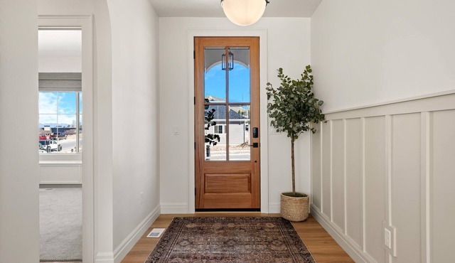 The Hyde Park Mountain Home