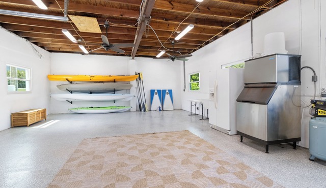 The Hydeaway! Waterfront, Docks, Ice Machine, Kayaks, by King Springs