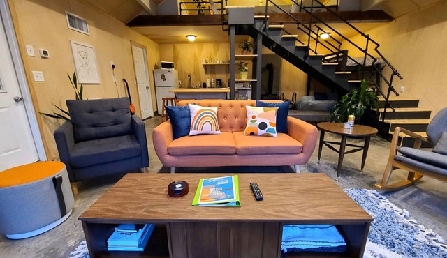 The Hygge House/A Cozy Guest House 15 min from Downtown