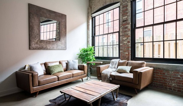 The Hygge Industrial Loft - Short North