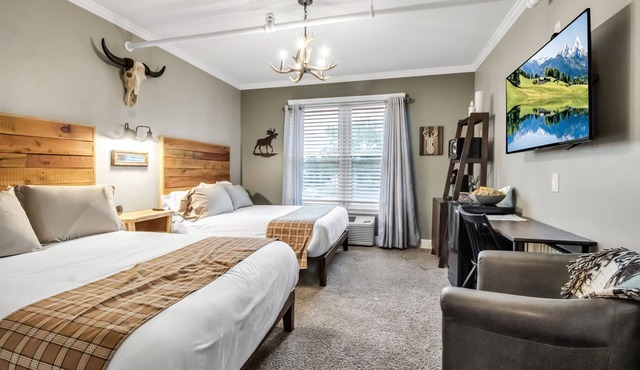 The I Lodge Room at The West End Inn