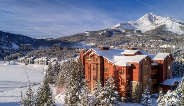 THE Ideal Skier Location! Minutes from the lifts!