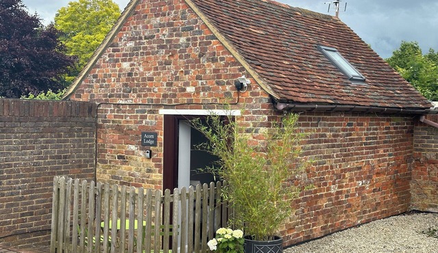 The idyllic Acorn Lodge