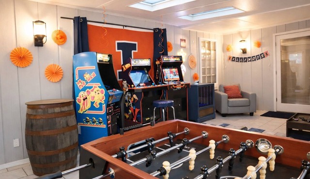 The Illini Game House