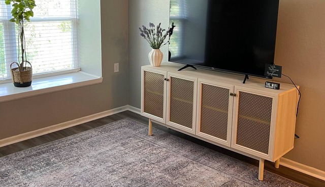 The Ingrid - Entire 2 Bedroom Apt in Quilt Town, USA