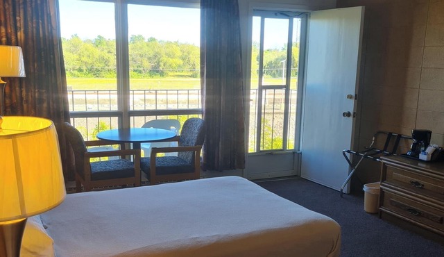 The Inn at Lock Seven