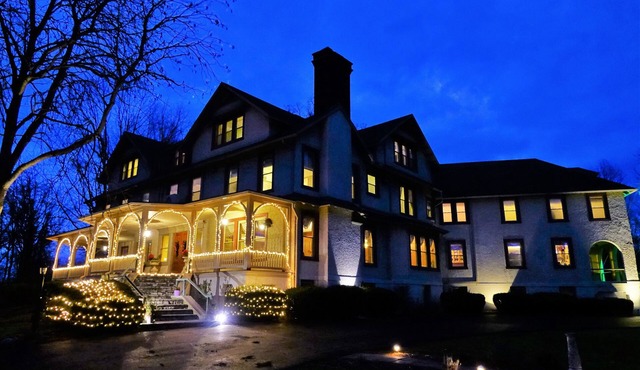 The Inn at Ragged Edge