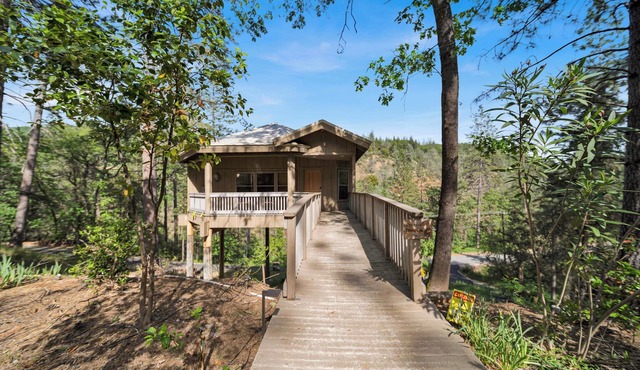 The Inn at Shasta Lake