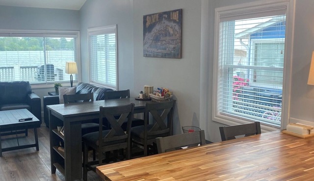 The “Inn” – On the water, bring your boat – Cozy and Clean! #5