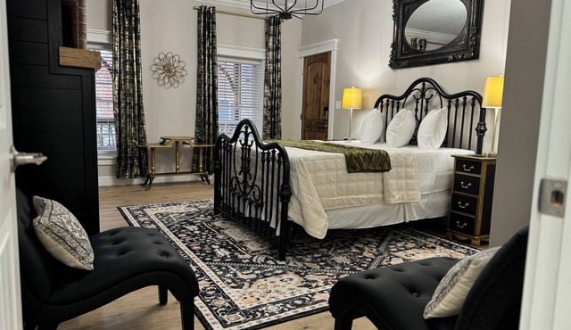 The Iron and Gold Retreat- Room #1 Private Suite
