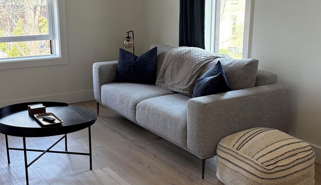 The Iron Bridge on Victoria Park - 1 Bed | 1 Bath