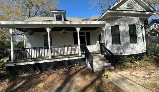 The Isabella - Beautifully Revived Historic House - 2 blocks from the IP Mill