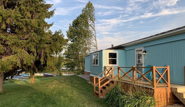 The Island Bay Waterfront cottage