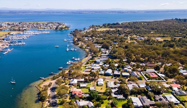 The Island House - Your Ultimate Escape on Raymond Island