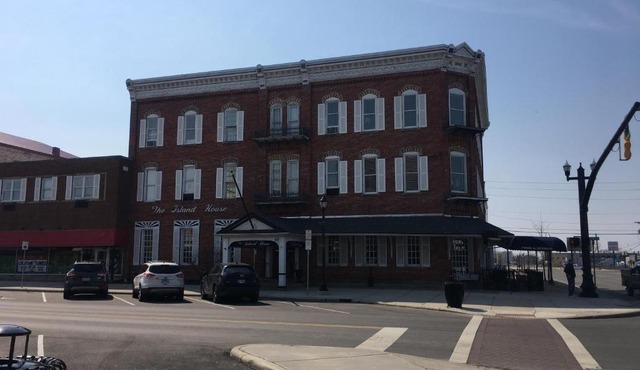 The Island House Hotel