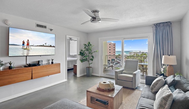 The Islander 514 Million-dollar views! Complimentary Beach (Seasonally) & WD