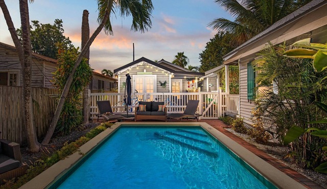 The Ivy Cottage - Private Home in Key West