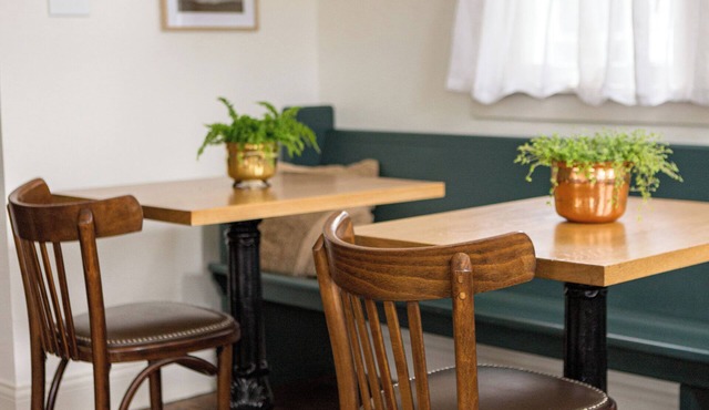 THE IVY HOUSE- Utica, Ohio family-friendly home near wedding venues & colleges