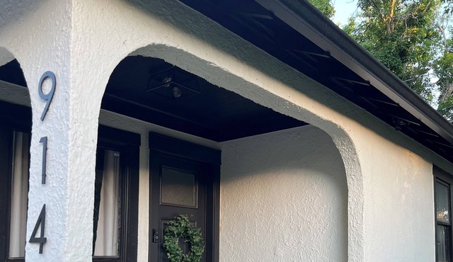 The Ivy League Cottage
