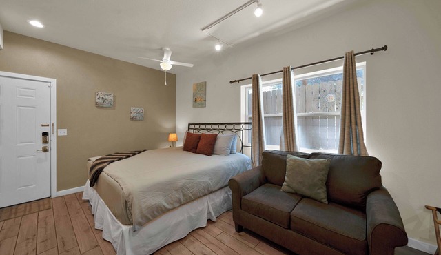 The Jack Rabbit- A Room With a Forest View!