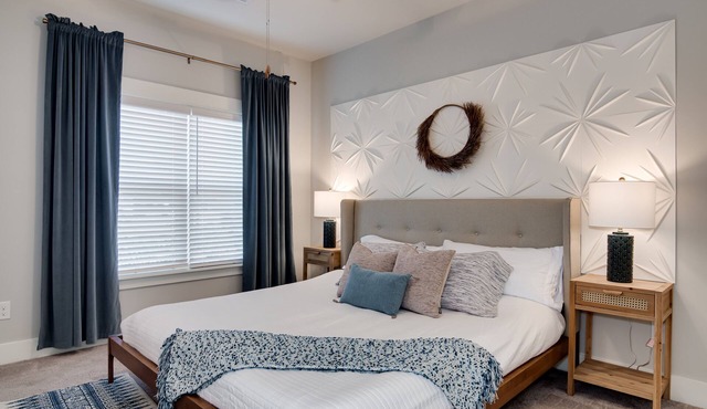 The James | Modern King Bed apartment outside Ft. Gordon