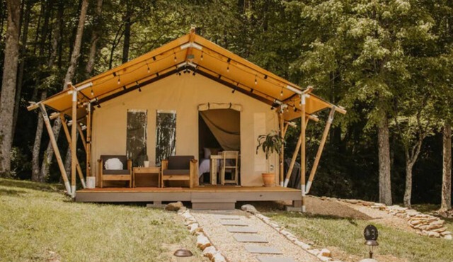 The Jammer Unit 3 - Glamping Retro