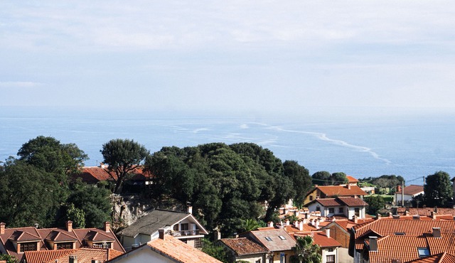 The Jarocha. House with sea views in Pechón