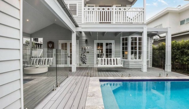 The Jasmine Gate - Beachfront beauty in casuarina