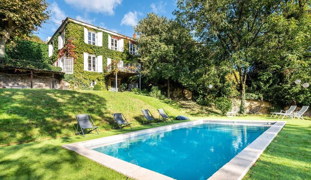 The jewel, an exceptional house in the middle of greenery