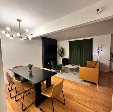 The JewelBox - Updated 3 Bed Townhouse