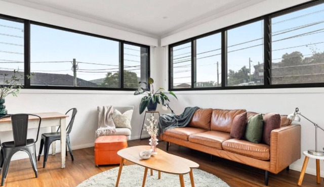 The Jitterbug - Sleeping 2 Guests