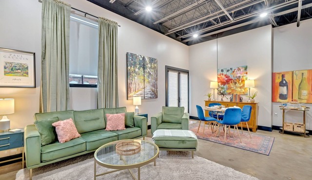 The Juliette Loft: Historic Charm Meets Modern Comfort in Downtown Kingsport
