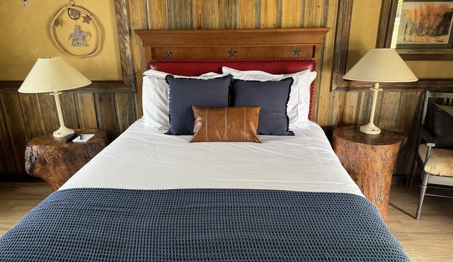 The Juniper Room - The Ranch House Motel