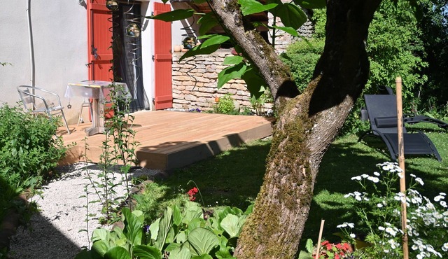 The jura for the calm and the sweetness of life, between rivers and hills