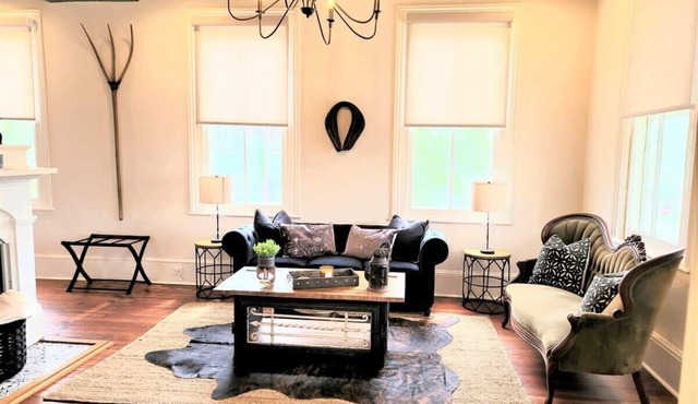 The Kelley House | Suite 4 w/Balcony Access