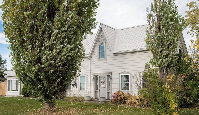 The Kelly | 4 Bedrooms | Hot Tub